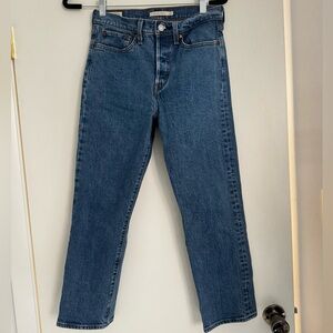 Levi’s Premium Wedgie Straight Jeans High Rise Cropped